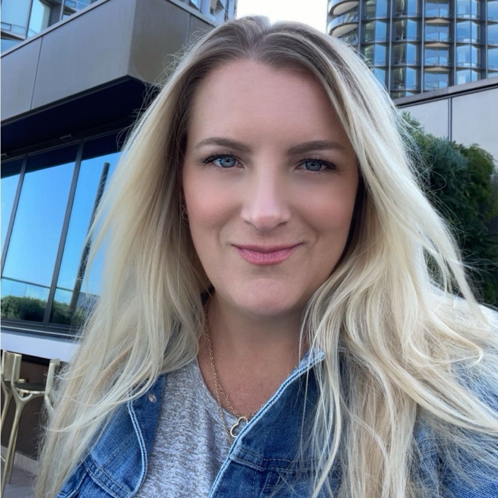 Meet your Posher, Hayley